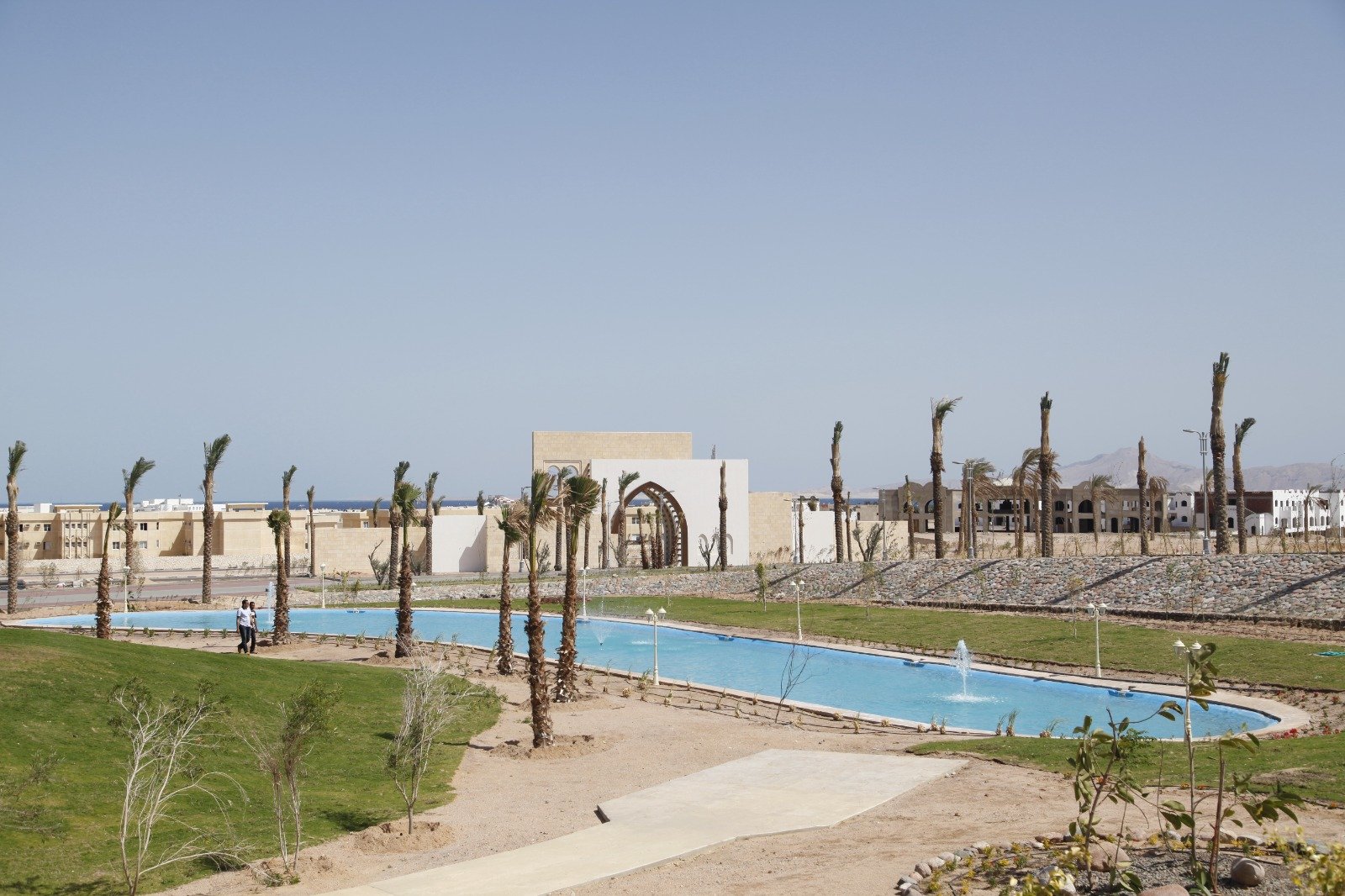 Public and hospitality swimming pool