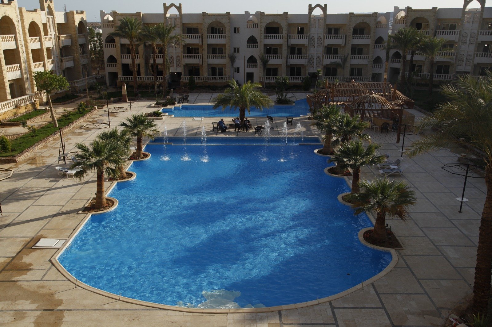 Public and hospitality swimming pool