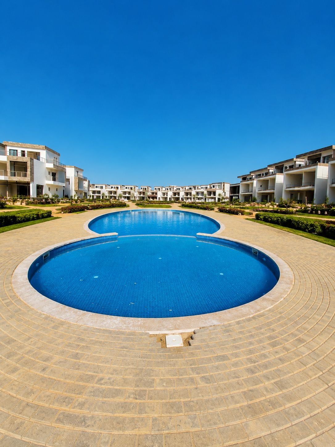 Public and hospitality swimming pool