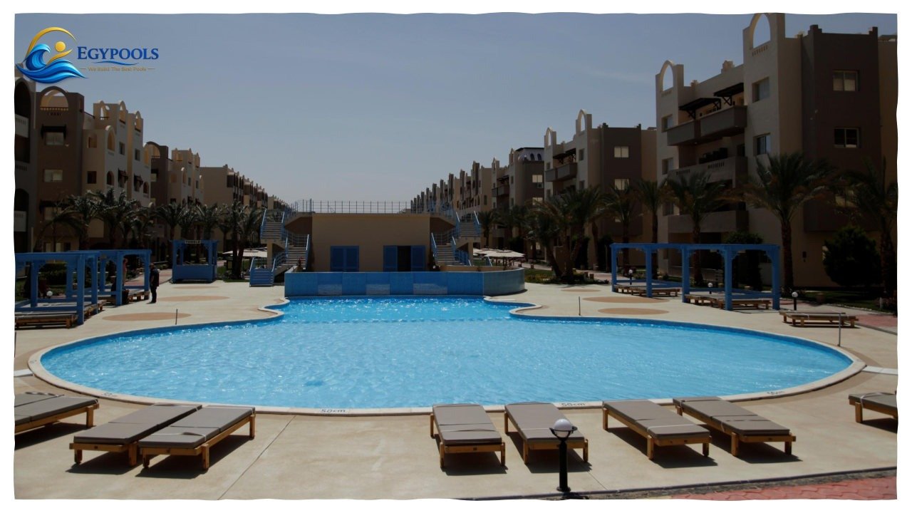 Public and hospitality swimming pool