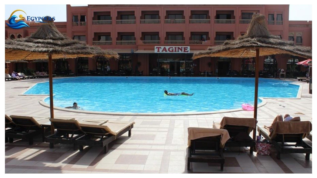 Public and hospitality swimming pool