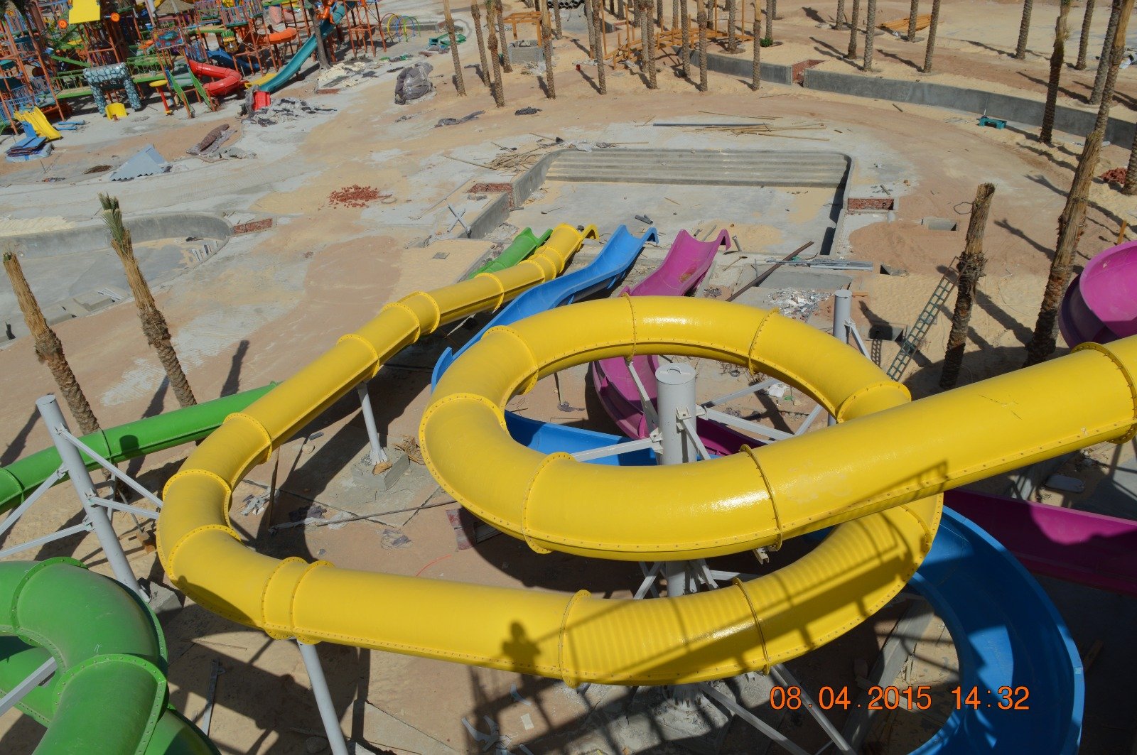 Water slides and water play installation